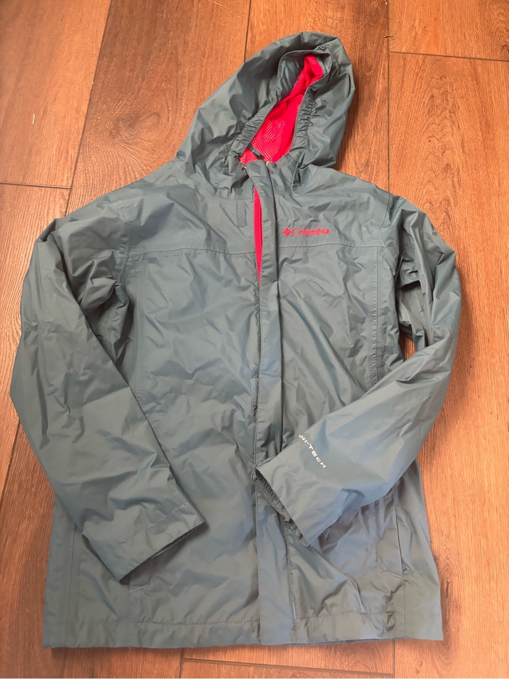 Columbia Steel Gray Jacket with Red Accents